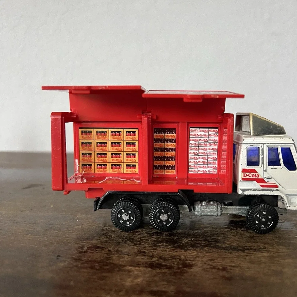 Yonezawa Diapet Vintage Toy‎ mini Car Mitsubishi Fuso Drink Cola Truck